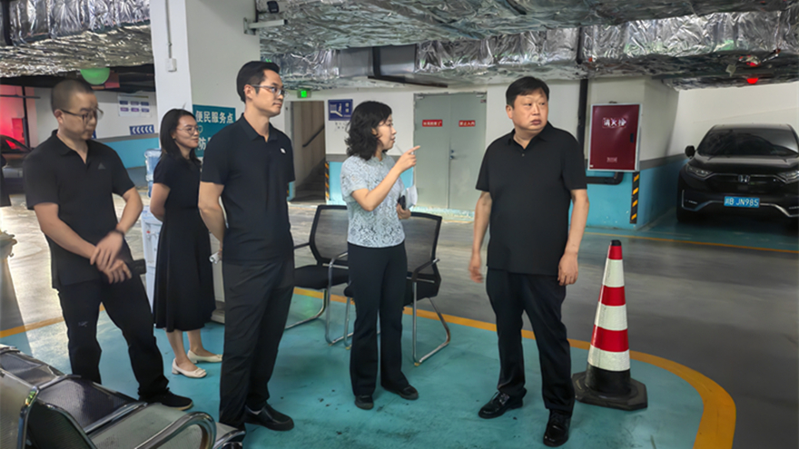 綿投集團(tuán)黨委書記、董事長李桂炳調(diào)研城市停車項(xiàng)目